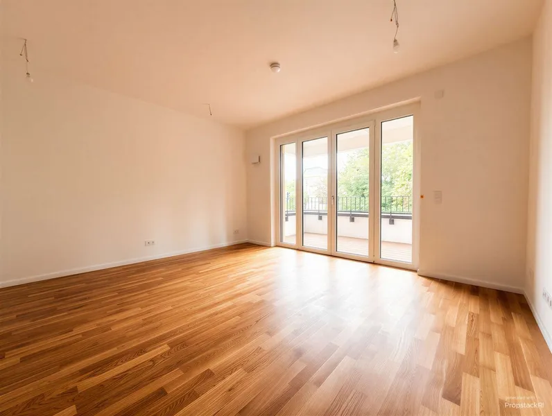 Erstbezug: Moderne 2-Zimmer-Neubauwohnung mit Balkon und Einbauküche — photo 1